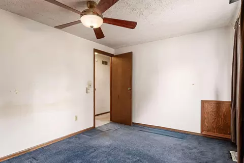 Bedroom - 712 Maclam Dr, Columbus, OH 43204 photo 4 of 6