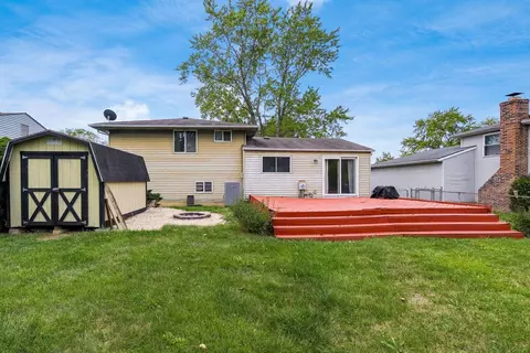 Exterior - 712 Maclam Dr, Columbus, OH 43204 photo 2 of 5