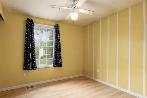 Bedroom - 712 Maclam Dr, Columbus, OH 43204 photo 1 of 6