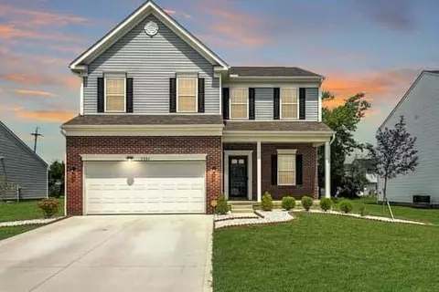 3884 Chickasaw Dr, Grove City, OH 43123