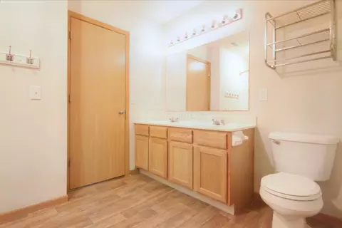 2193 Rustic Ledge Dr, Columbus, OH 43219 photo 2