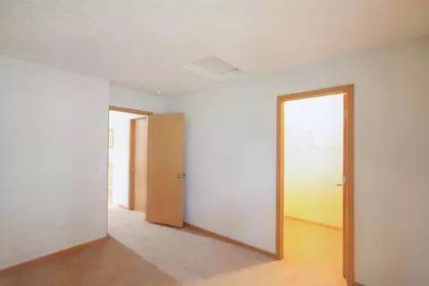 2193 Rustic Ledge Dr, Columbus, OH 43219 photo 3