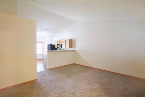 2193 Rustic Ledge Dr, Columbus, OH 43219 photo 6