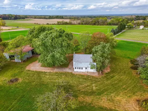 6882 County Road 183, Fredericktown, OH 43019