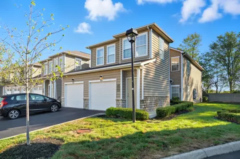 5468 Nottinghamshire Ln, Westerville, OH 43081