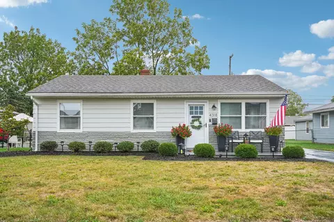 4318 Maplegrove Dr, Grove City, OH 43123