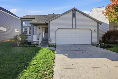 6697 Fallon Ln, Canal Winchester, OH 43110