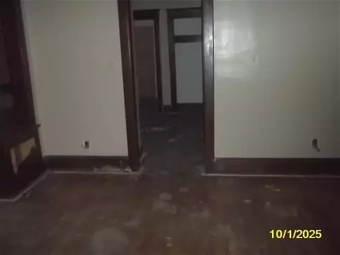 Living - 955 Avondale Ave, Springfield, OH 45503 photo 3 of 3