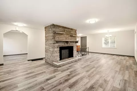 Living - 879 E 4th Ave, Columbus, OH 43201 photo 1 of 7