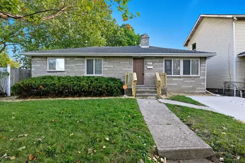 Exterior - 879 E 4th Ave, Columbus, OH 43201 photo 2 of 10