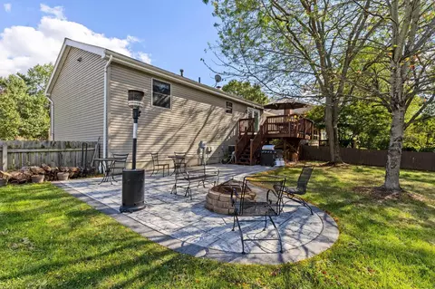 Exterior - 4017 Declaration Dr, Columbus, OH 43230 photo 2 of 8