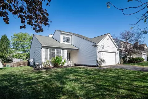 409 Lockmead Dr, Pataskala, OH 43062