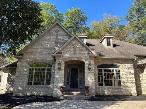 5055 Slate Run Woods Ct, Columbus, OH 43220