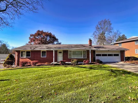 301 Teryl Dr, Mount Vernon, OH 43050