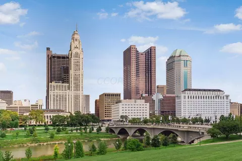 50 W Broad St #3003, Columbus, OH 43215