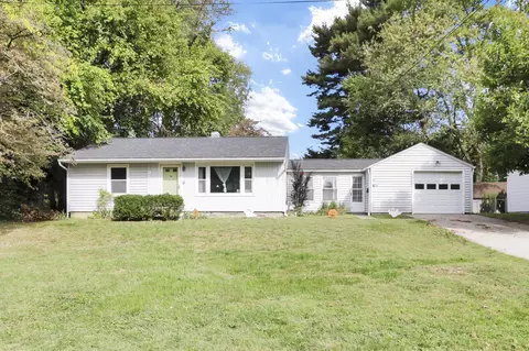 562 Jutlew Rd, Newark, OH 43055