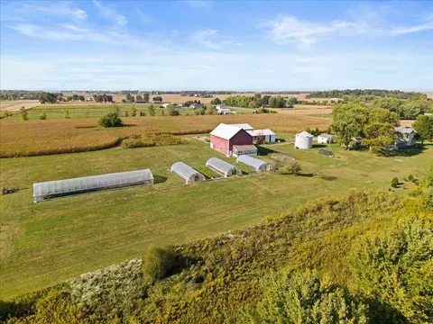 643 Brickel Rd, Jamestown, OH 45335 photo 2