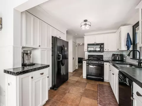 Kitchen - 63 E Pacemont Rd, Columbus, OH 43202 photo 4 of 6