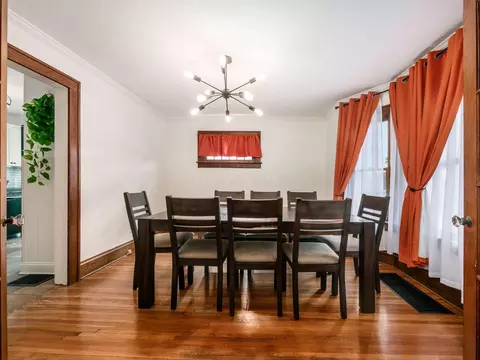 Dining - 63 E Pacemont Rd, Columbus, OH 43202 photo 1 of 4