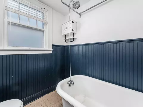 Bath - 63 E Pacemont Rd, Columbus, OH 43202 photo 2 of 3