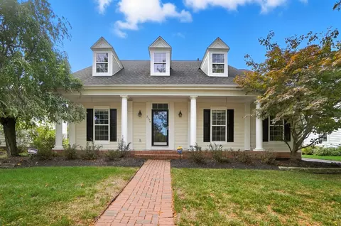 7179 Fernridge Dr, New Albany, OH 43054