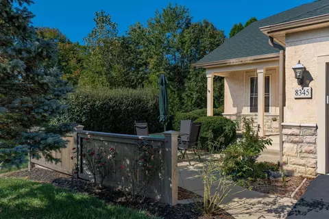8345 Smoky Row Rd, Powell, OH 43065