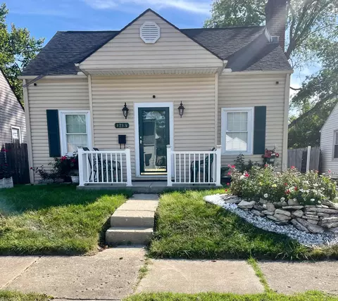 1213 Loretta Ave, Columbus, OH 43211