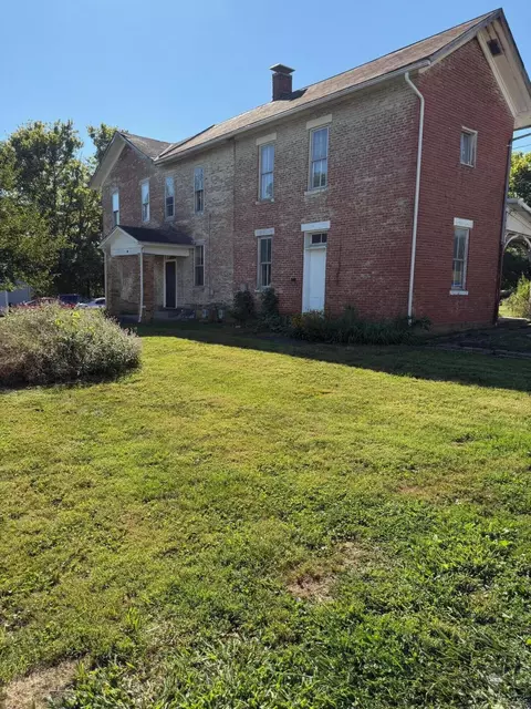 1318 Cedar Hill Rd, Lancaster, OH 43130