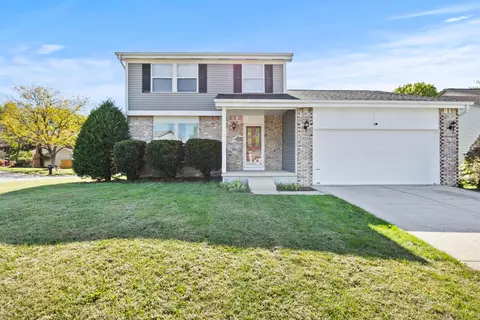 7673 Harbour Town Dr, Pickerington, OH 43147
