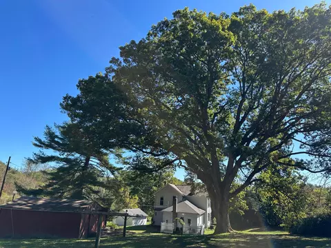 2259 Montgomery Rd NE, Newark, OH 43055