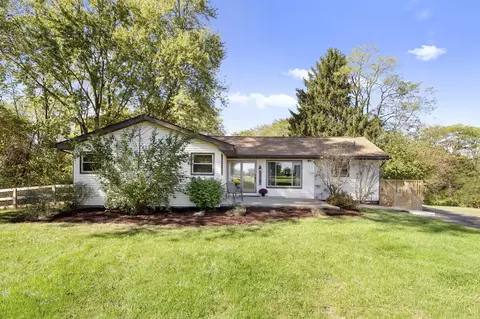 5659 Clover Valley Rd NW, Johnstown, OH 43031