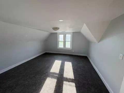 Bedroom - 92 S 3rd St, Newark, OH 43055 photo 7 of 7