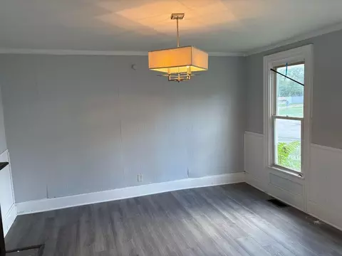 Living - 92 S 3rd St, Newark, OH 43055 photo 1 of 3
