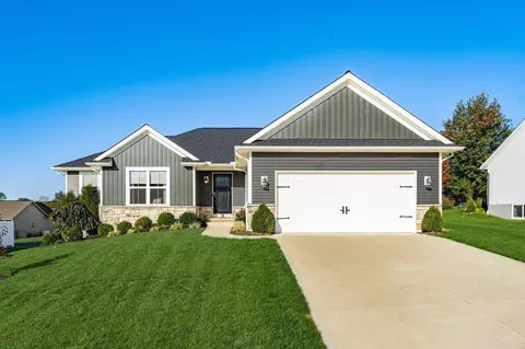 2133 Ava Ln, Newark, OH 43055