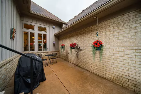 Exterior - 6516 Zane Trail Rd, Circleville, OH 43113 photo 22 of 26