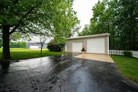 Exterior - 6516 Zane Trail Rd, Circleville, OH 43113 photo 21 of 26