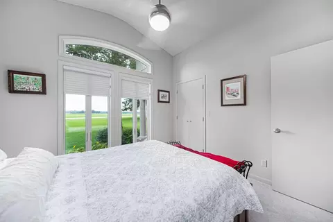 Bedroom - 6516 Zane Trail Rd, Circleville, OH 43113 photo 5 of 9