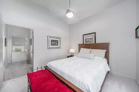 Bedroom - 6516 Zane Trail Rd, Circleville, OH 43113 photo 6 of 9