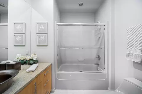 Bath - 6516 Zane Trail Rd, Circleville, OH 43113 photo 6 of 6