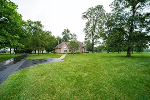 Exterior - 6516 Zane Trail Rd, Circleville, OH 43113 photo 18 of 26
