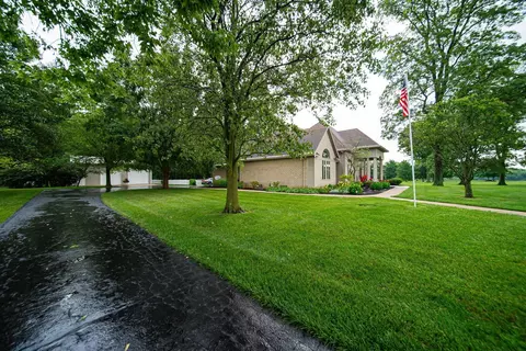 Exterior - 6516 Zane Trail Rd, Circleville, OH 43113 photo 19 of 26