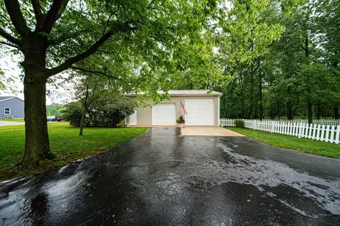 Exterior - 6516 Zane Trail Rd, Circleville, OH 43113 photo 20 of 26
