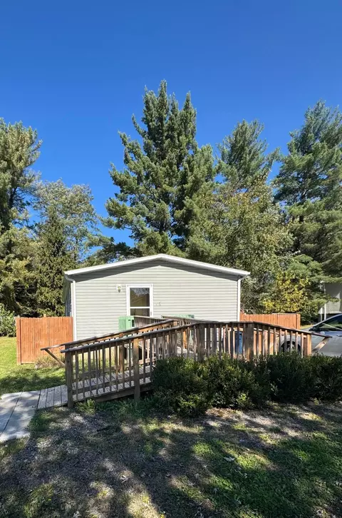 418 12 W Broadway St #REAR, New Lexington, OH 43764