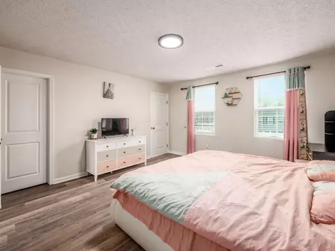 Bedroom - 218 Golden Gate Ave, Springfield, OH 45505 photo 9 of 10