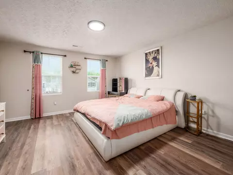 Bedroom - 218 Golden Gate Ave, Springfield, OH 45505 photo 8 of 10