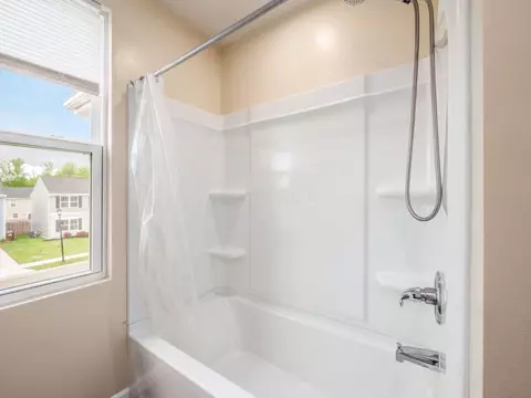 Bath - 218 Golden Gate Ave, Springfield, OH 45505 photo 3 of 5