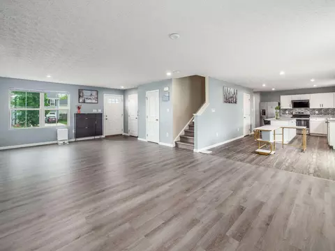 Entry Way - 218 Golden Gate Ave, Springfield, OH 45505 photo 1 of 1