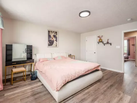 Bedroom - 218 Golden Gate Ave, Springfield, OH 45505 photo 10 of 10