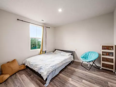 Bedroom - 218 Golden Gate Ave, Springfield, OH 45505 photo 6 of 10
