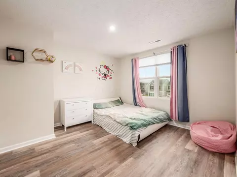 Bedroom - 218 Golden Gate Ave, Springfield, OH 45505 photo 3 of 10